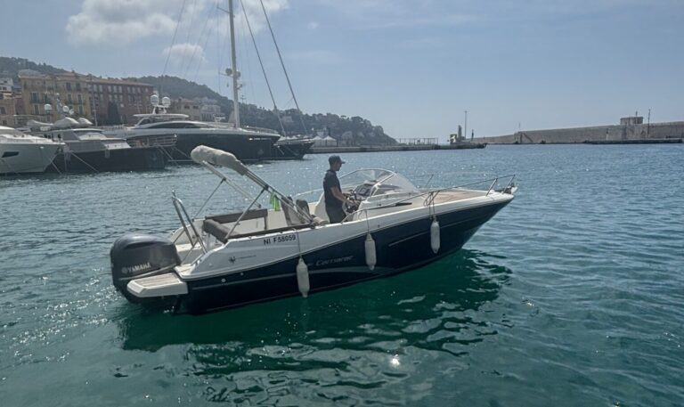 CAP CAMARAT 7,5 WA - LOCATION DE BATEAU NICE
